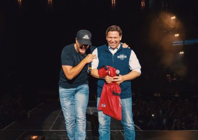 A country music star brought Ron DeSantis on stage and you won’t believe what happened next