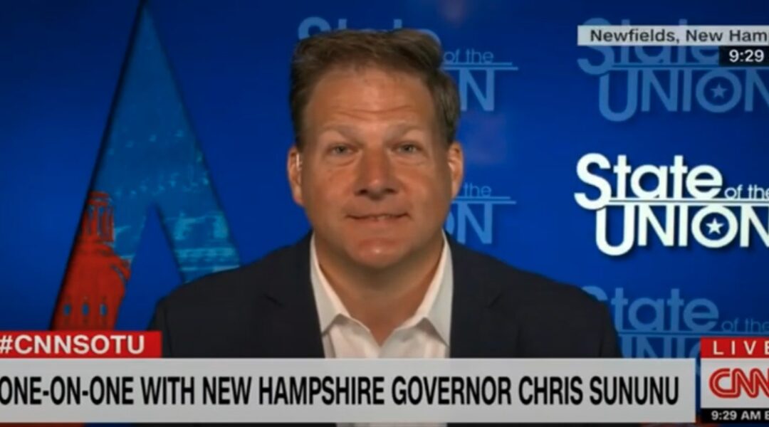 New Hampshire’s Republican Governor said three words on CNN about Ron DeSantis that caught everyone off guard
