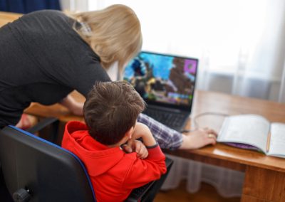 Mother,Turning,Off,Computer,For,Computer,Addicted,Little,Gamer,Kid,