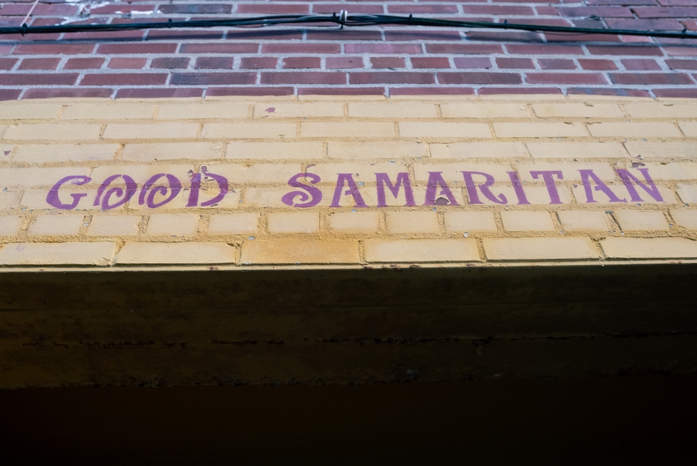 A Good Samaritan in Florida stopped a knife-wielding maniac that prosecutors had released from jail just eight days earlier