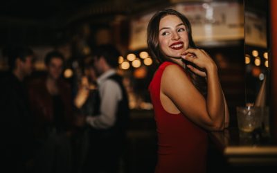 A Florida Mom Flipped Off Her Crying 12 Year Old at a Bar and What She Did Next Will Shock You