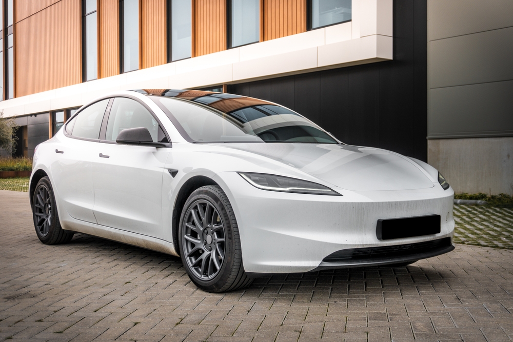 Modern,American,White,Electric,Car,Sedan