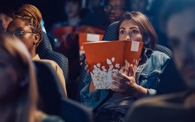 A Florida Man Beat a Woman in the Face With a Pizza Pan for Laughing at a Movie and Then Said Cheers